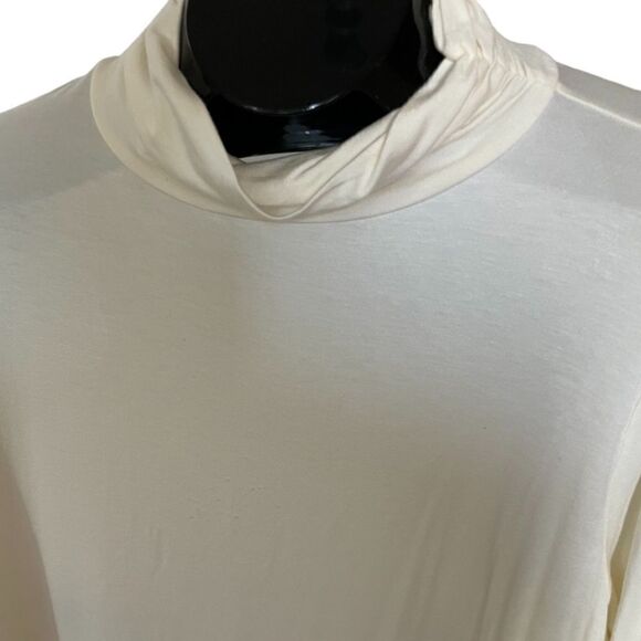 Jillian Nice Woman Cream Top - Soft & Comfy Size 1X - Picture 3 of 4